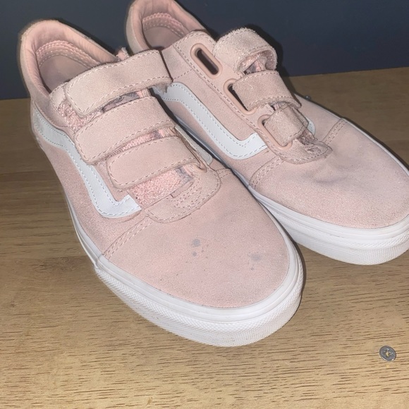 Vans - Picture 2 of 5